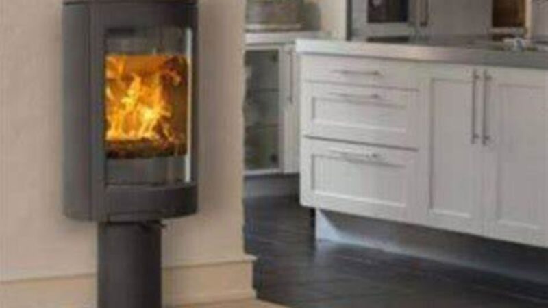 Jotul F360 with pedestal